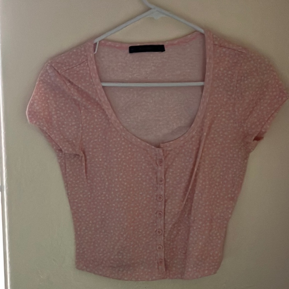 Medium pink crop top